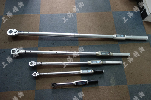 數(shù)顯扭矩扳手